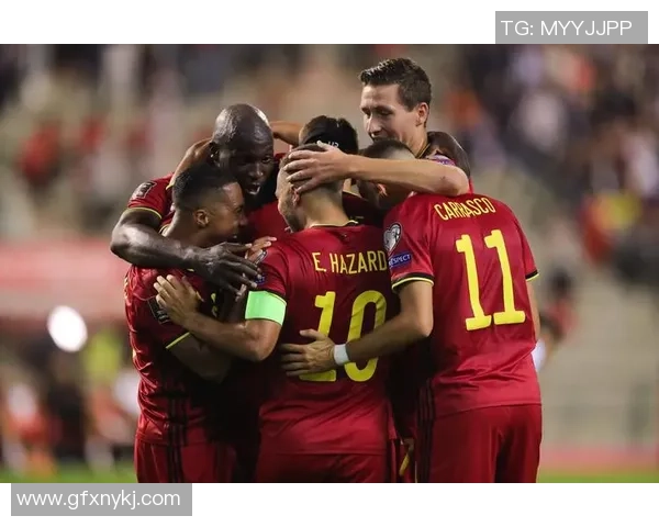 比利时足球明星海报展现璀璨球技与激情瞬间的视觉盛宴